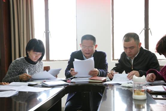 书记讲话中.JPG